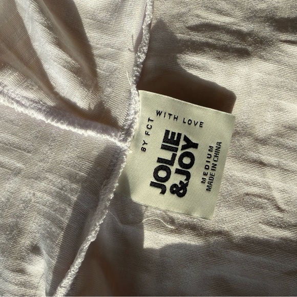 2 piece White Hooded short set with Gold Accents - Picture 8 of 11